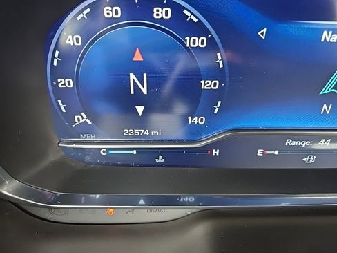 Used 2024 Chevrolet Tahoe Z71 w/ Luxury Package image 19