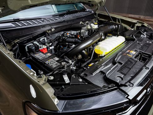 Used 2025 Ford Expedition Tremor image 43