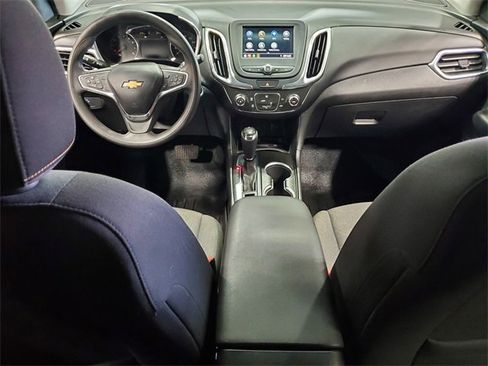 Used 2019 Chevrolet Equinox LT image 18