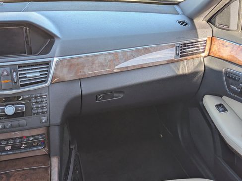 Used 2013 Mercedes-Benz E 350 Sedan image 18
