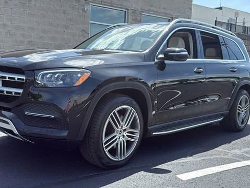 Certified 2022 Mercedes-Benz GLS 450 4MATIC image 4