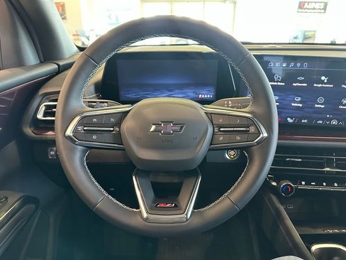 New 2026 Chevrolet Traverse Z71 w/ Driver Confidence Package image 28