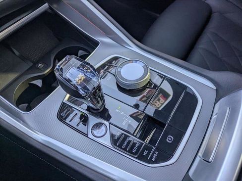 Used 2023 BMW X6 xDrive40i w/ M Sport Package image 12