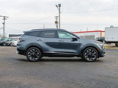 Used 2023 Kia Sportage SX image 3