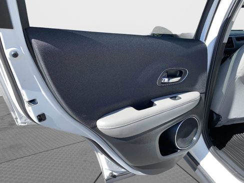 Used 2022 Honda HR-V EX image 38