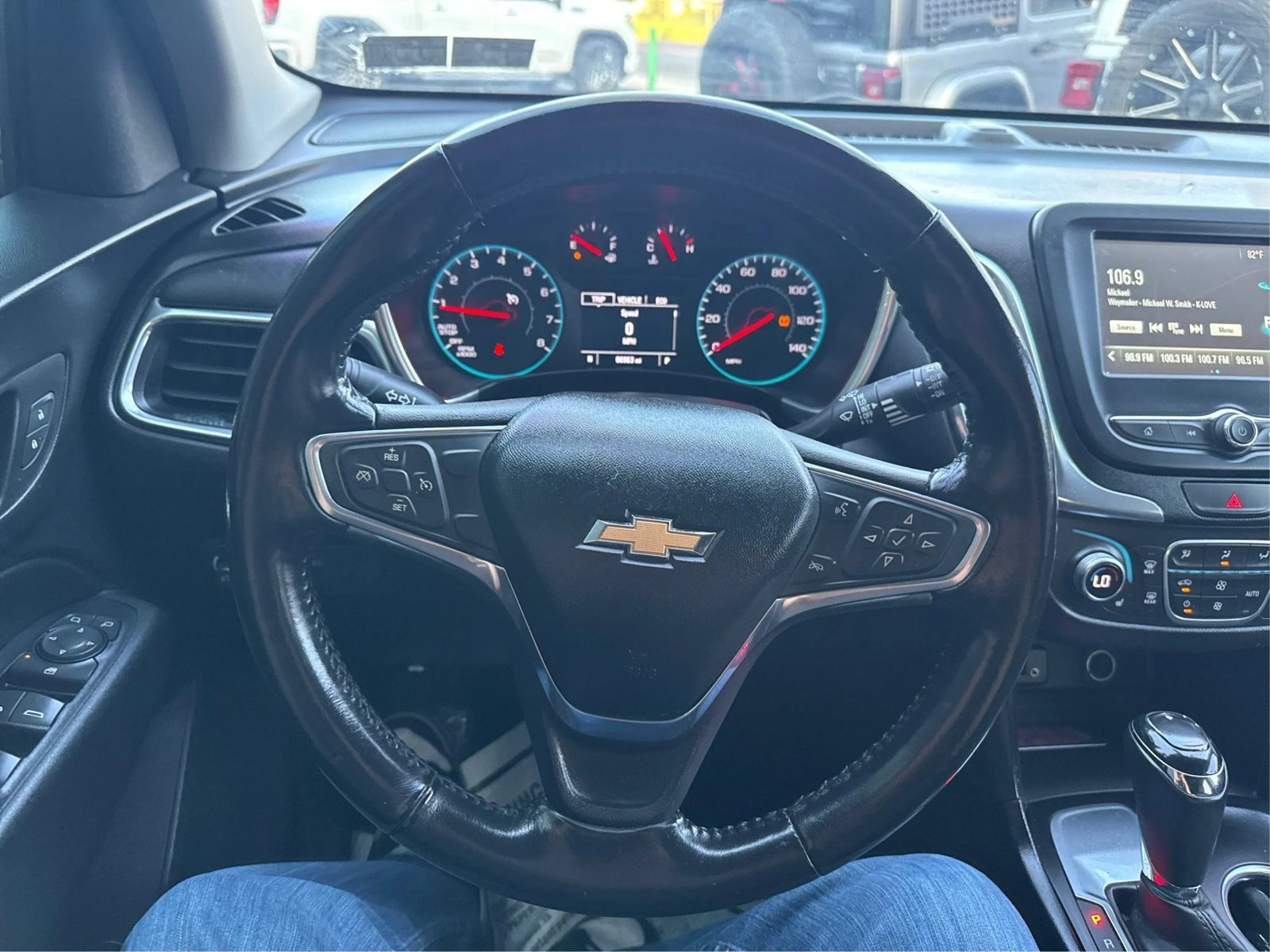 Used 2018 Chevrolet Equinox LT FWD image 17