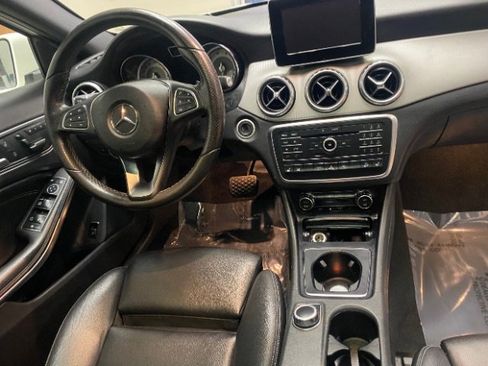 Used 2017 Mercedes-Benz GLA 250 4MATIC w/ Premium Package image 22