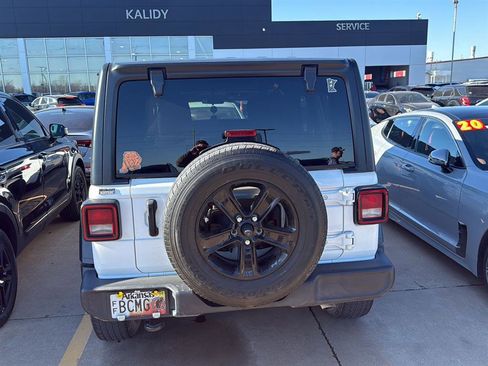 Used 2023 Jeep Wrangler Unlimited Sport image 9