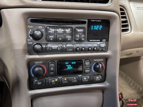 Used 2003 Chevrolet Corvette 50th Anniversary Edition w/ Preferred Equipment Group RWD image 20