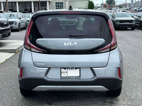 Used 2025 Kia Soul LX w/ LX Technology Package FWD image 25