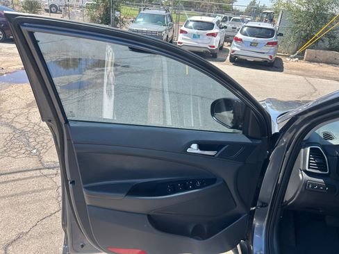 Used 2019 Hyundai Tucson SEL FWD image 15