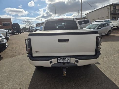 Used 2009 Toyota Tacoma 4x4 Double Cab w/ TRD Sport Pkg w/JBL Audio image 8