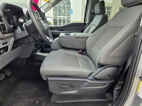 Used 2025 Ford F150 XLT w/ Equipment Group 301A Standard AWD/4WD image 30