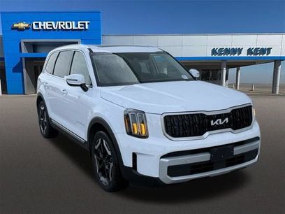 Used 2024 Kia Telluride EX w/ EX Captain's Chair Package