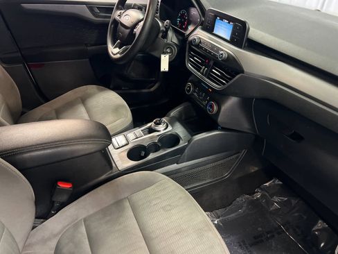 Used 2020 Ford Escape S image 16