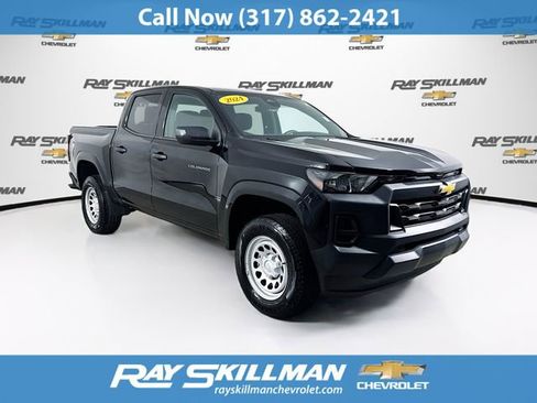 Used 2024 Chevrolet Colorado W/T image 1