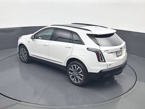 Used 2024 Cadillac XT5 Sportv w/ Technology Package AWD/4WD image 19