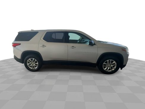 Used 2020 Chevrolet Traverse LS FWD image 9