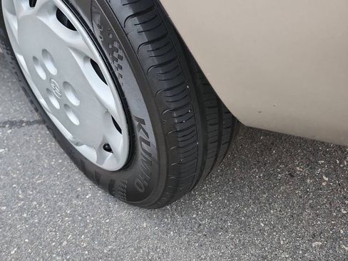 Used 1998 Toyota Camry XLE FWD image 8
