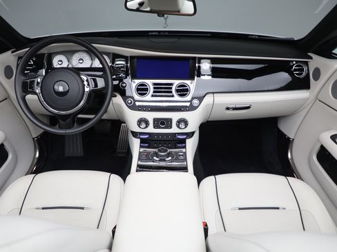 Certified 2018 Rolls-Royce Dawn image 42