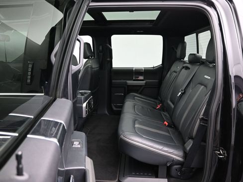 Used 2022 Ford F350 Platinum w/ FX4 Off-Road Package AWD/4WD image 11