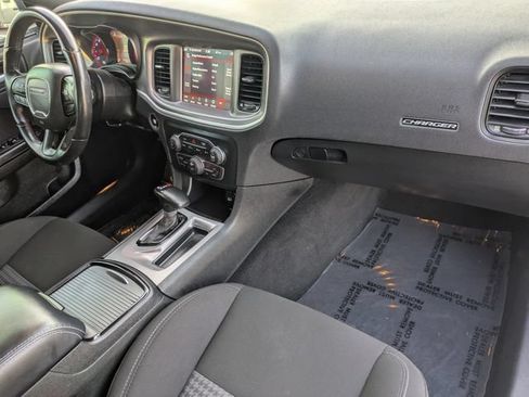 Used 2022 Dodge Charger R/T w/ Blacktop Package RWD image 31