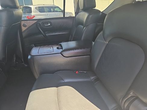 Used 2024 Nissan Armada SL w/ Captain's Chairs Package AWD/4WD image 25