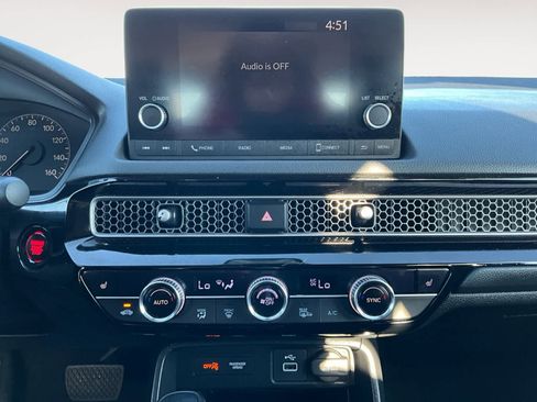 Used 2022 Honda Civic EX image 17