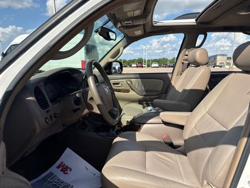 Used 2004 Toyota Sequoia Limited RWD image 6