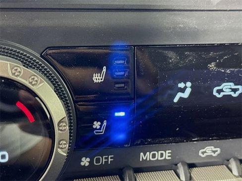 New 2025 Toyota Tacoma TRD Off-Road image 19