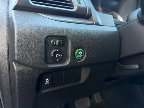 Used 2017 Honda Pilot EX-L image 39