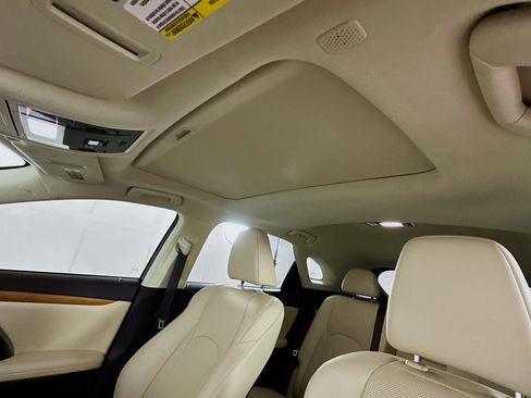 Used 2020 Lexus RX 350 FWD 4dr w/ Premium Package image 26