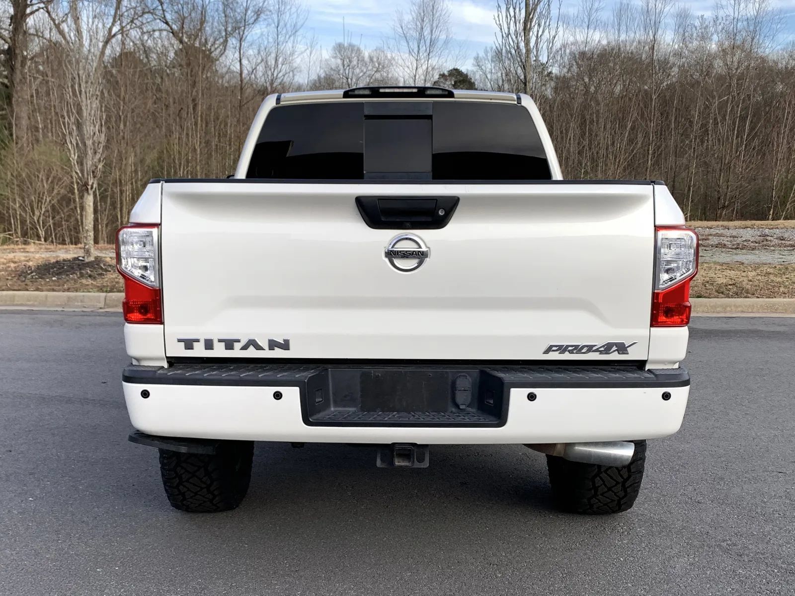 Used 2018 Nissan Titan PRO-4X w/ Pro-4x Utility Package AWD/4WD image 6