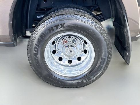 Used 2024 RAM 3500 Limited AWD/4WD image 34