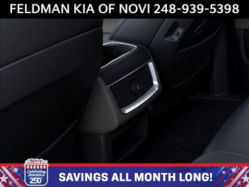 New 2026 Kia Carnival FWD image 27