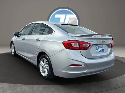 Used 2018 Chevrolet Cruze LT image 20