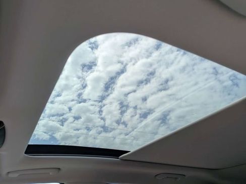 Used 2025 Kia Sportage EX w/ EX Premium Package image 18