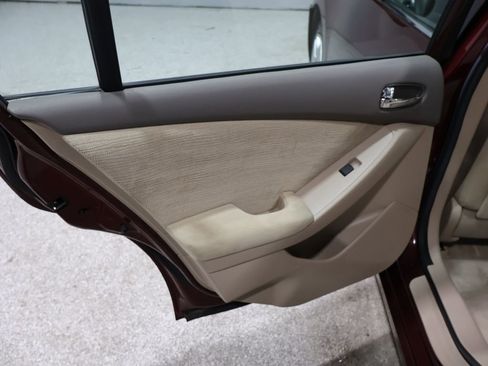 Used 2011 Nissan Altima 2.5 S image 18