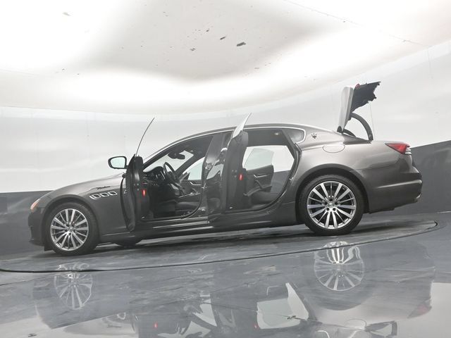 Used 2022 Maserati Quattroporte Modena Q4 AWD/4WD image 54