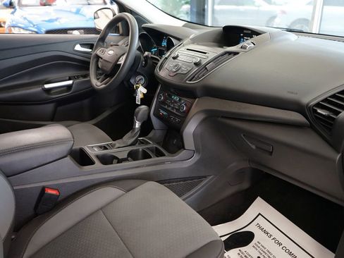 Used 2017 Ford Escape SE FWD image 40