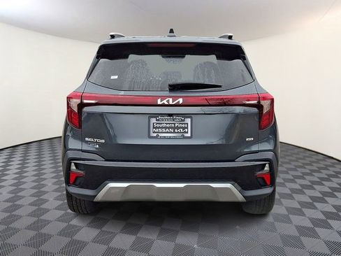 Certified 2024 Kia Seltos SX w/ SX Sunroof Package image 6