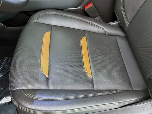 Used 2023 GMC Sierra 1500 AT4 image 23