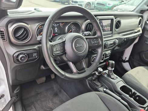 Used 2023 Jeep Wrangler Unlimited Sport AWD/4WD image 10