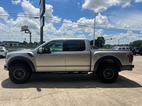 Used 2019 Ford F150 Raptor w/ Equipment Group 802A Luxury image 11