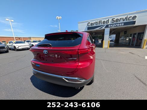 Used 2024 Toyota Venza Limited AWD/4WD image 6