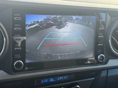 Certified 2022 Toyota Tacoma TRD Sport image 27