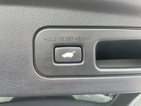 Certified 2025 Acura MDX SH-AWD w/ Advance Package image 26