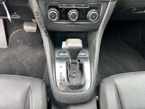 Used 2010 Volkswagen Jetta TDI FWD image 27