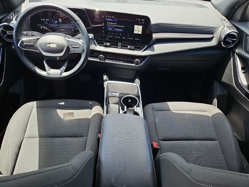 Certified 2025 Chevrolet Equinox LT FWD image 11