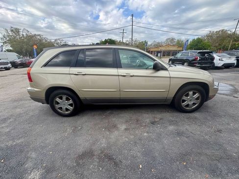 Used 2006 Chrysler Pacifica Touring AWD/4WD image 12